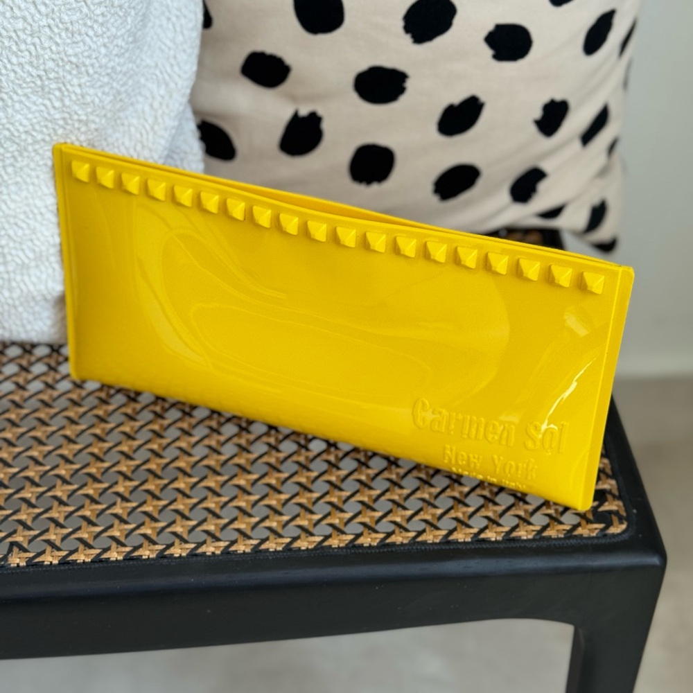 Carmen Sol New York Yellow Patent Clutch💛